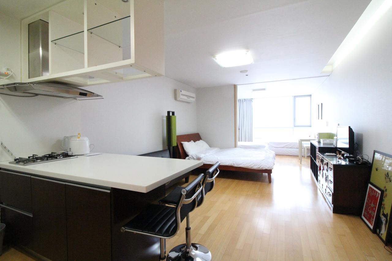 Gangnam Galaxy Lux Apt Gwacheon 外观 照片
